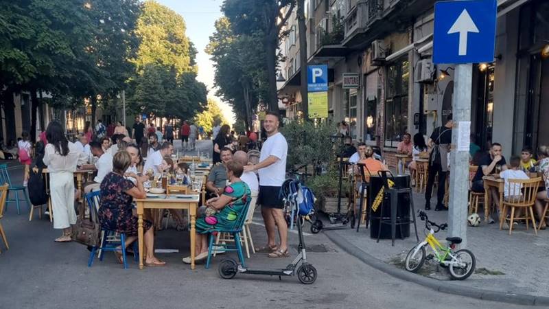 Constanța Coffee Break continuă! Bulevardul Tomis redevine, și în acest weekend, pietonal