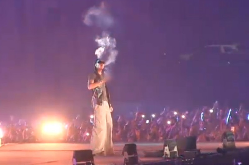 Reacția unui medic legist după festivalul de la Costineşti: Cât timp tu permiți ca pe scenă să urce un artist care își aprinde joint-ul, încurajezi consumul de droguri
