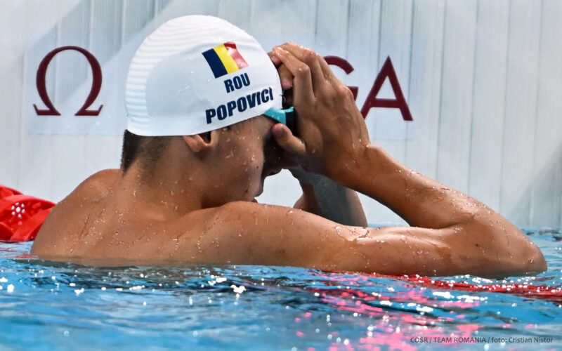 David Popovici nu mai participă la cursa de 50 de metri liber de la Campionatul Mondial de Natație