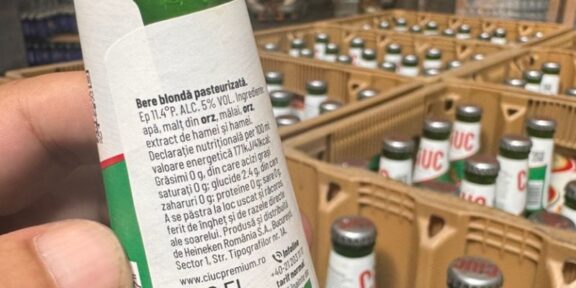 Aproape 2 milioane de sticle de bere Ciuc, retrase din magazine. Controale ANPC şi la fabrica Heineken din Constanţa