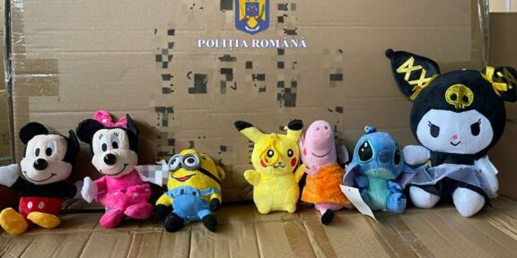 (FOTO) Peste 10.000 de jucării de pluș contrafăcute, descoperite într-un container sosit în Portul Constanța Sud – Agigea