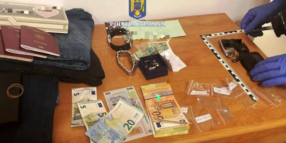 Percheziții la un bărbat acuzat de înșelăciune: a folosit contul bancar al unei societăți comerciale pentru a înșela un furnizor de servicii – prejudiciul ajunge la 300.000 de euro