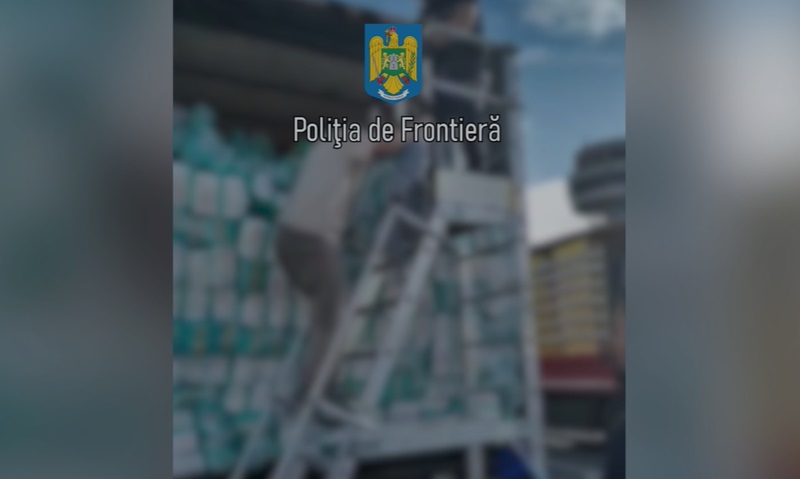 CONSTANŢA. Trei sirieni au fost găsiţi de poliţiştii de frontieră ascunşi în două camioane sosite din Turcia