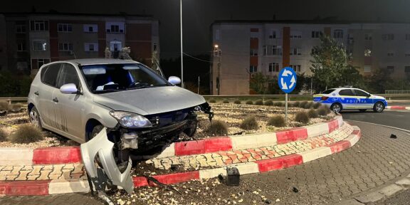 Accident în această dimineaţă, în Tulcea. Trei tineri au ajuns la spital