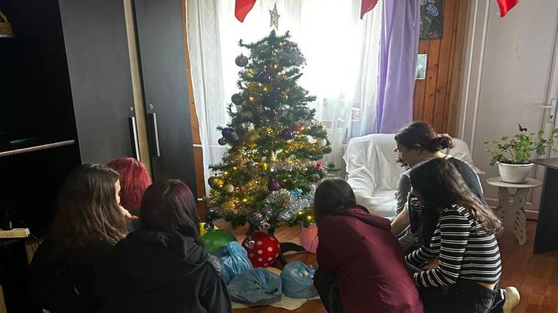 Moș Crăciun a venit mai devreme pentru copiii, tinerii și adulții cu dizabilități de la DGASPC Constanța