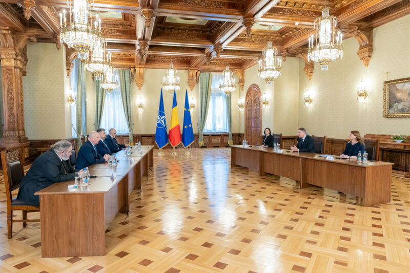Consultări la Cotroceni. PSD, PNL, UDMR și minoritățile au mers împreună, urmează întâlnirea cu USR, AUR refuză să participe