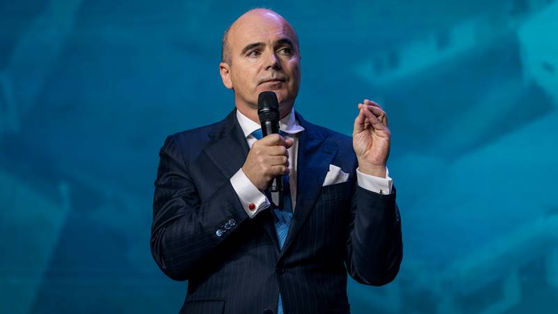 Rareș Bogdan neagă implicarea PNL în campania lui Călin Georgescu: „O prostie cruntă. PNL încă n-a terminat de plătit comenziile făcute pentru campania candidatului său”