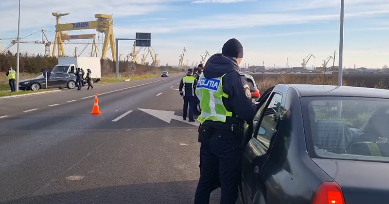 Controale de amploare ale poliţiştilor în apropierea punctelor de frontieră din județul Constanța