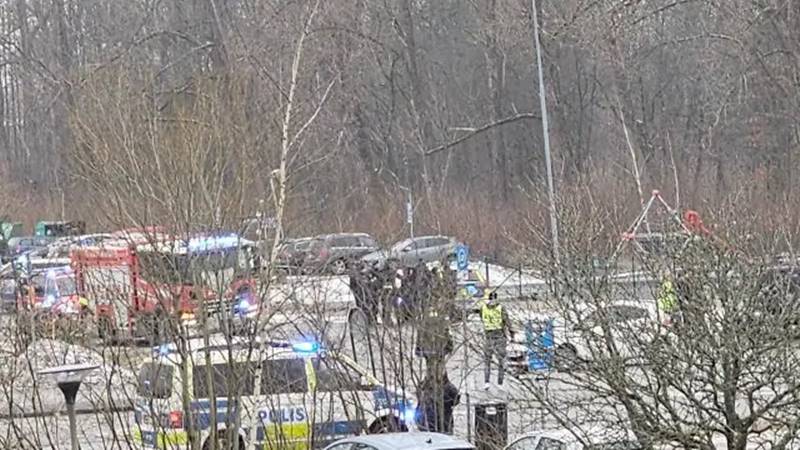 Atac armat într-o școală din Suedia. Cel puțin cinci persoane au fost împușcate