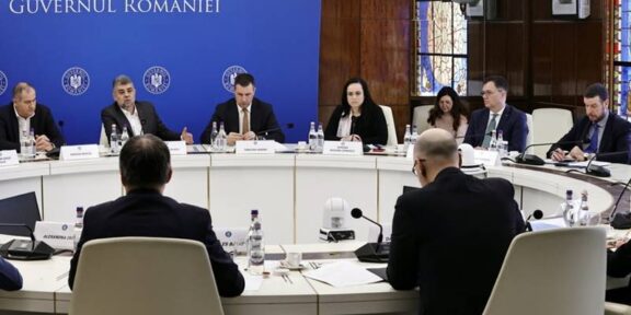 Marcel Ciolacu, după întâlnirea cu investitorii străini: „Estimăm o creștere economică de 2,5% în acest an bazată pe investiții și atragerea de fonduri europene”
