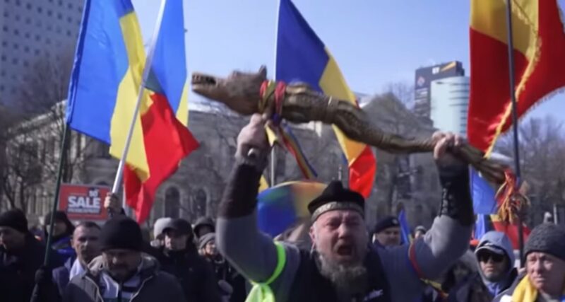 România, trezirea conștiinței și planul B al suveranismului: între Călin de la Sarmizegetusa de Răsărit și Motănelul pândar