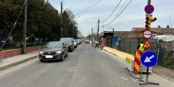 ATENȚIE, ȘOFERI! Se decopertează carosabilul pe un tronson al străzii Baba Novac: restricții totale de trafic