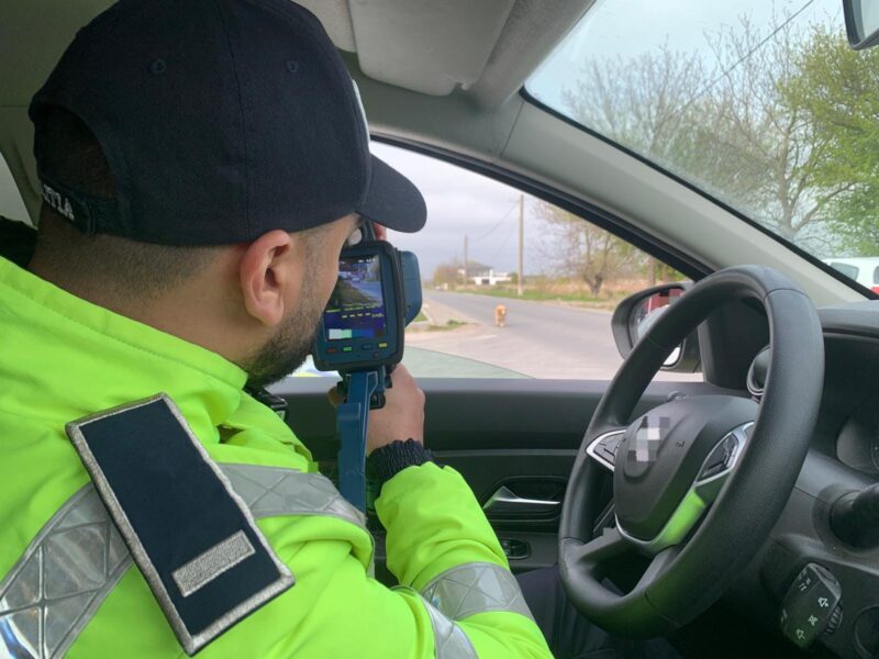 Razie cu radare în Medgidia. Polițiștii au aplicat amenzi în valoare totală de 5.400 de lei