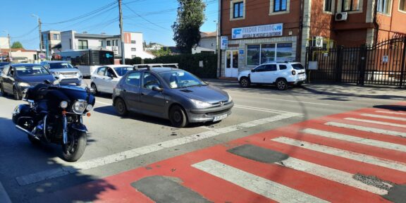 Motociclist rănit într-un accident rutier pe bulevardul I.C. Brătianu din Constanța