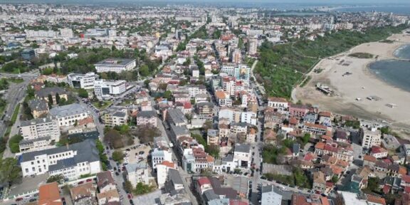 Primăria Constanța: Asociațiile de proprietari sunt obligate să asigure locuri special amenajate pentru colectarea deșeurilor