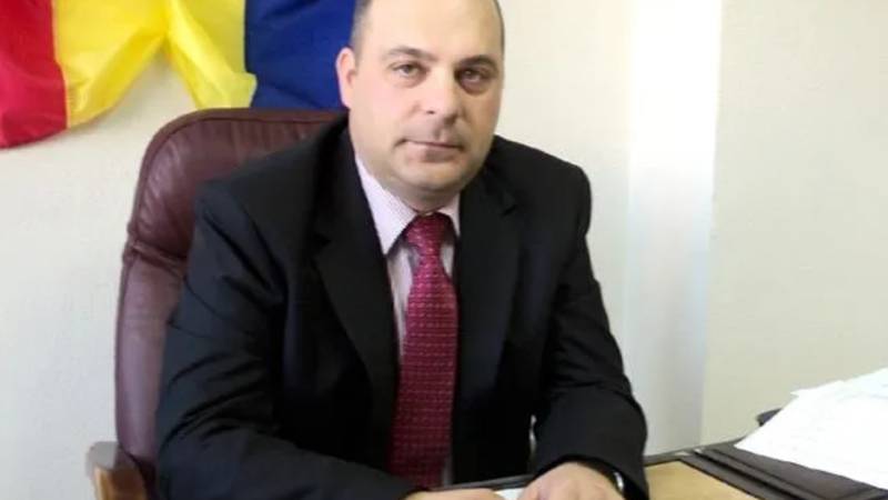 Directorul DSVSA Tulcea, prins în flagrant de DNA Constanța în timp ce lua mită 11.000 de euro. A fost arestat preventiv