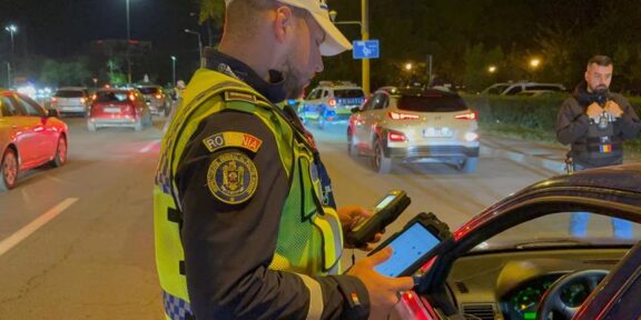 Acțiuni de amploare ale polițiștilor constănțeni, în weekend: au aplicat peste 1.200 de amenzi și au reținut 43 de permise de conducere