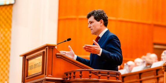 Încep negocierile pentru formarea noului Guvern. Președintele Nicuşor Dan se întâlneşte miercuri cu partidele