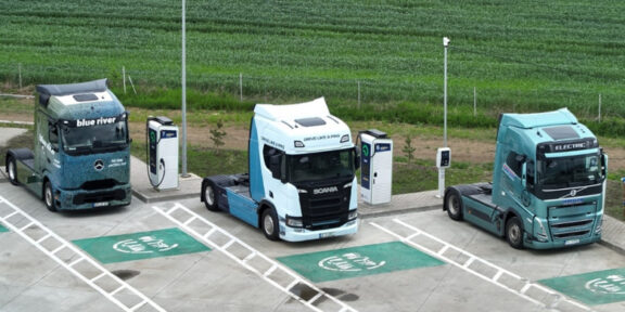 S-a deschis primul hub de mare putere din România pentru încărcarea autovehiculelor electrice. Unde sunt staţiile dedicate vehiculelor grele