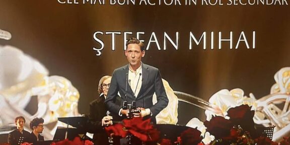 GALA PREMIILOR UNITER 2025. Ștefan Mihai de la Teatrul de Stat Constanța a câștigat premiul pentru Cel mai bun actor în rol secundar