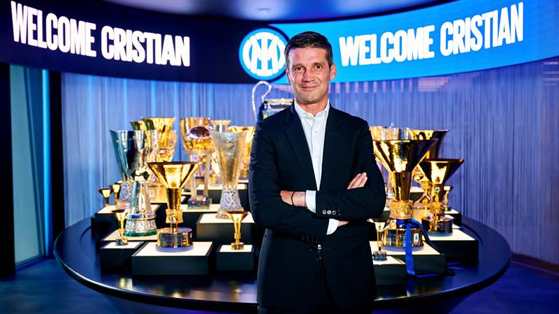 Cristian Chivu este noul antrenor al lui Inter Milano. Românul revine la clubul cu care a scris istorie în 2010