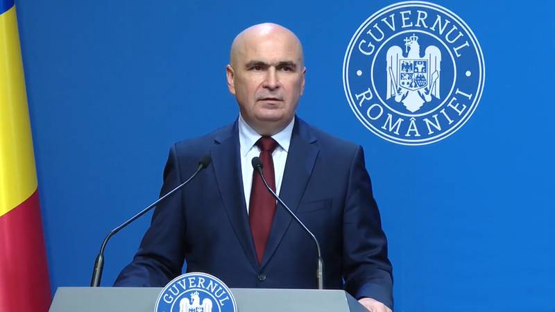Bolojan vrea să interzică cumulul pensiei cu un salariu în sectorul public. „În loc să plece un tânăr care ar putea să rămână acolo”