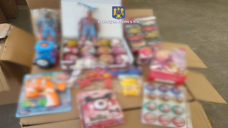 (FOTO) Aproape 8.500 de jucării contrafăcute, confiscate de polițiști din Portul Constanța Sud – Agigea