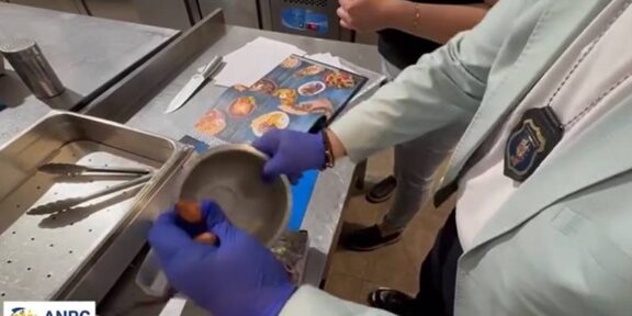 Alertă alimentară! Paste făinoase cu forme adulte de paraziți vii, descoperite într-un magazin Kaufland din Tulcea