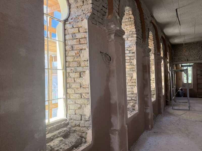 Pași spre reînvierea unei comori: Sinagoga Mare din Constanța, aproape gata să strălucească din nou!