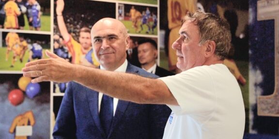 Ilie Bolojan, vizită la Academia Hagi după ceremoniile de Ziua Marinei. Mesajul lui Gheorghe Hagi