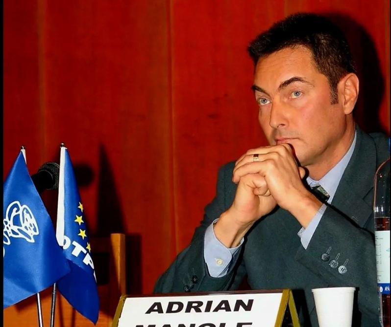 S-a stins din viață Adrian Manole, fost primar al Constanței și europarlamentar. ”A fost genul de prieten rar, care îți era aproape în momentele grele!”