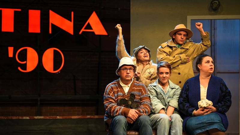 „Părinți” – comedia tandră a unei copilării în România anilor ’80–’90, în cadrul SEAS 2025