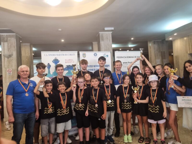 Micii șahiști de la CSM Constanța strălucesc la Mamaia: 13 medalii la Campionatul Național