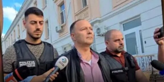 CONSTANȚA. Profesorul de religie care este şi preot a fost reţinut de DIICOT – percheziții la casa bărbatului